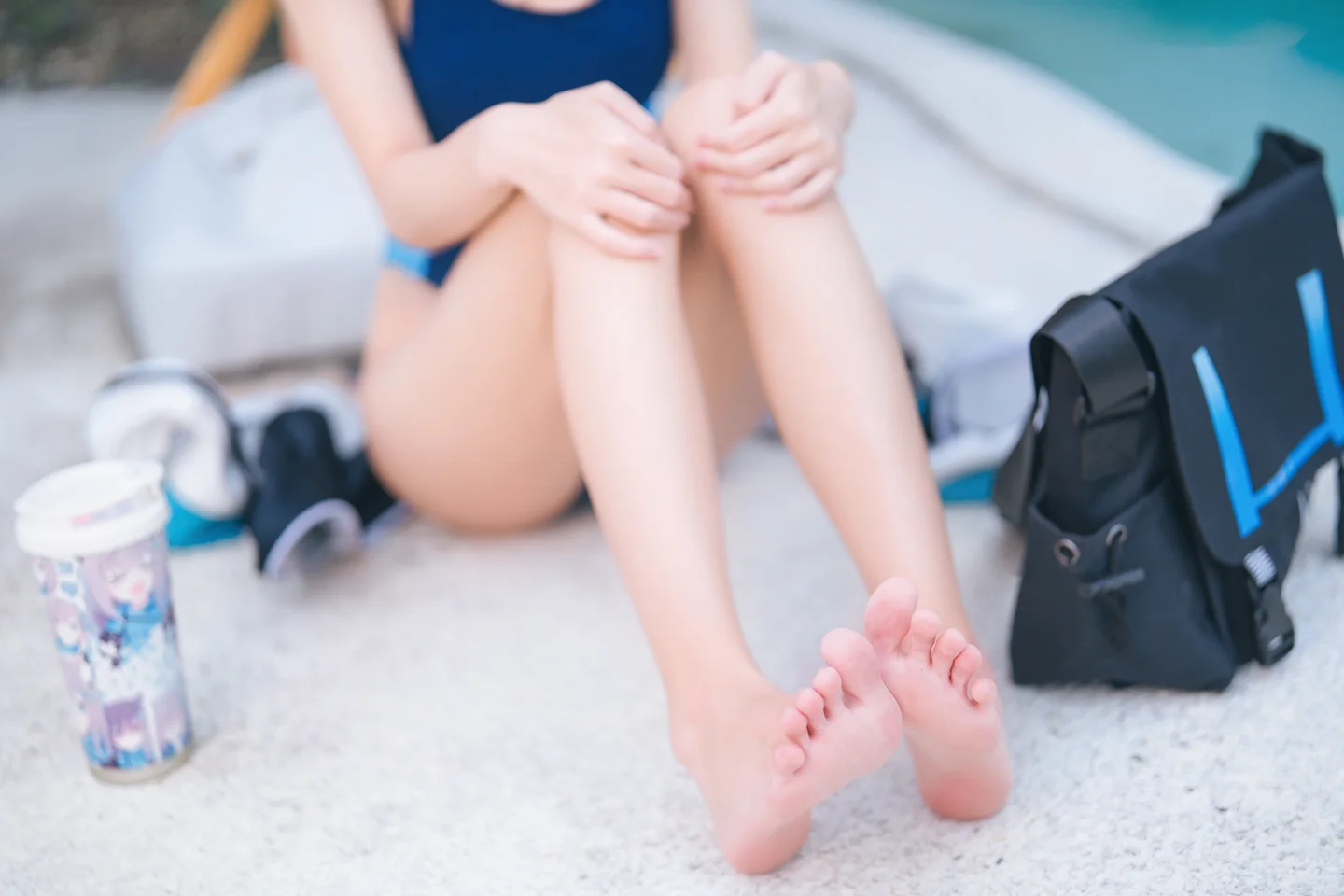 九柒喵_No_042_蔚蓝档案_砂狼白子泳装_34P_454MB tg@simisebaisi 【丝足阁】030.webp